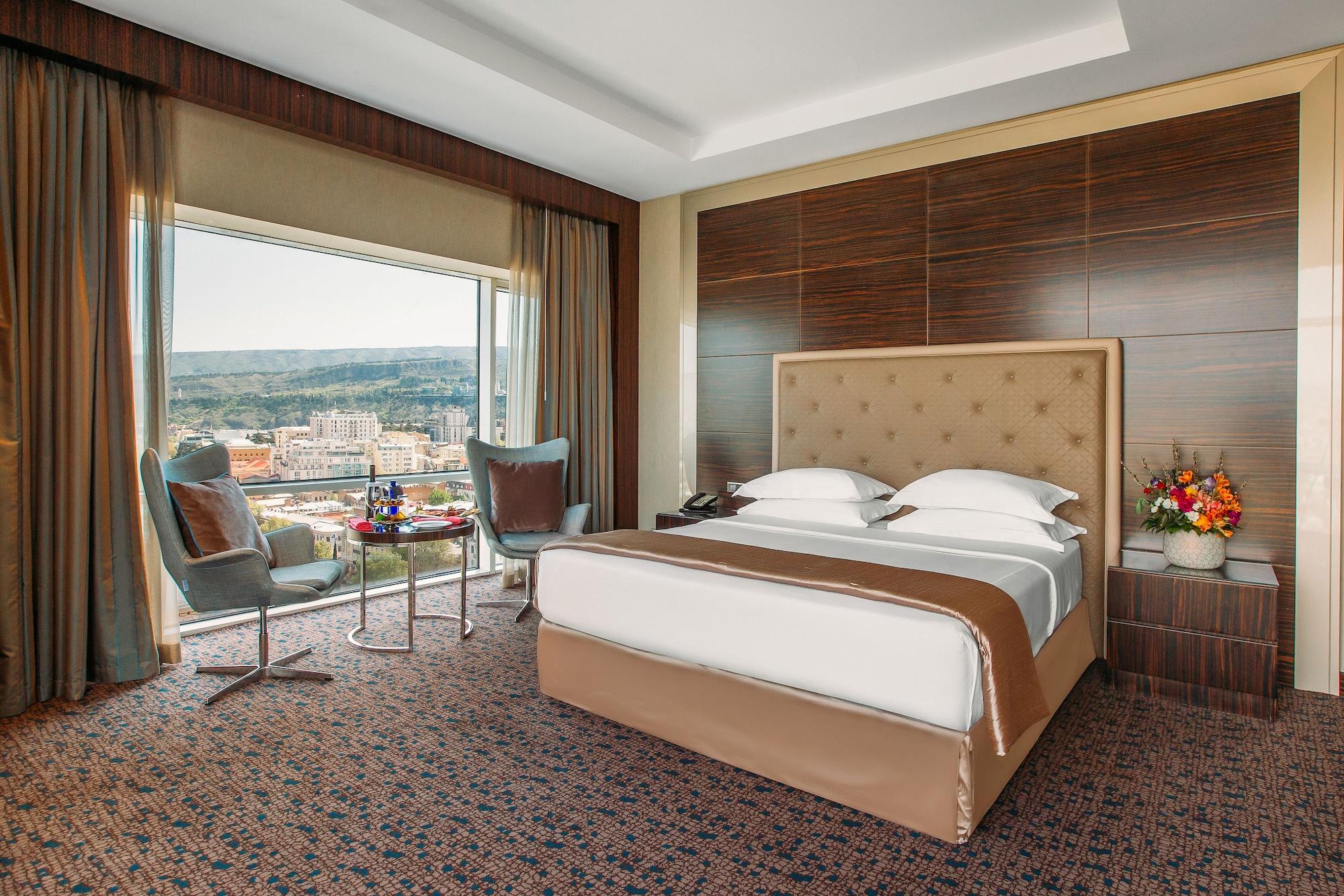 The Biltmore Tbilisi Hotel Luaran gambar Executive Suite